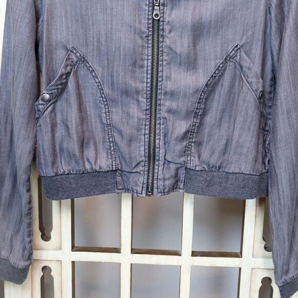 Uraban Outfitters BDG Gray Chambray Drapey Bomber Jacket - Picture 5 of 7